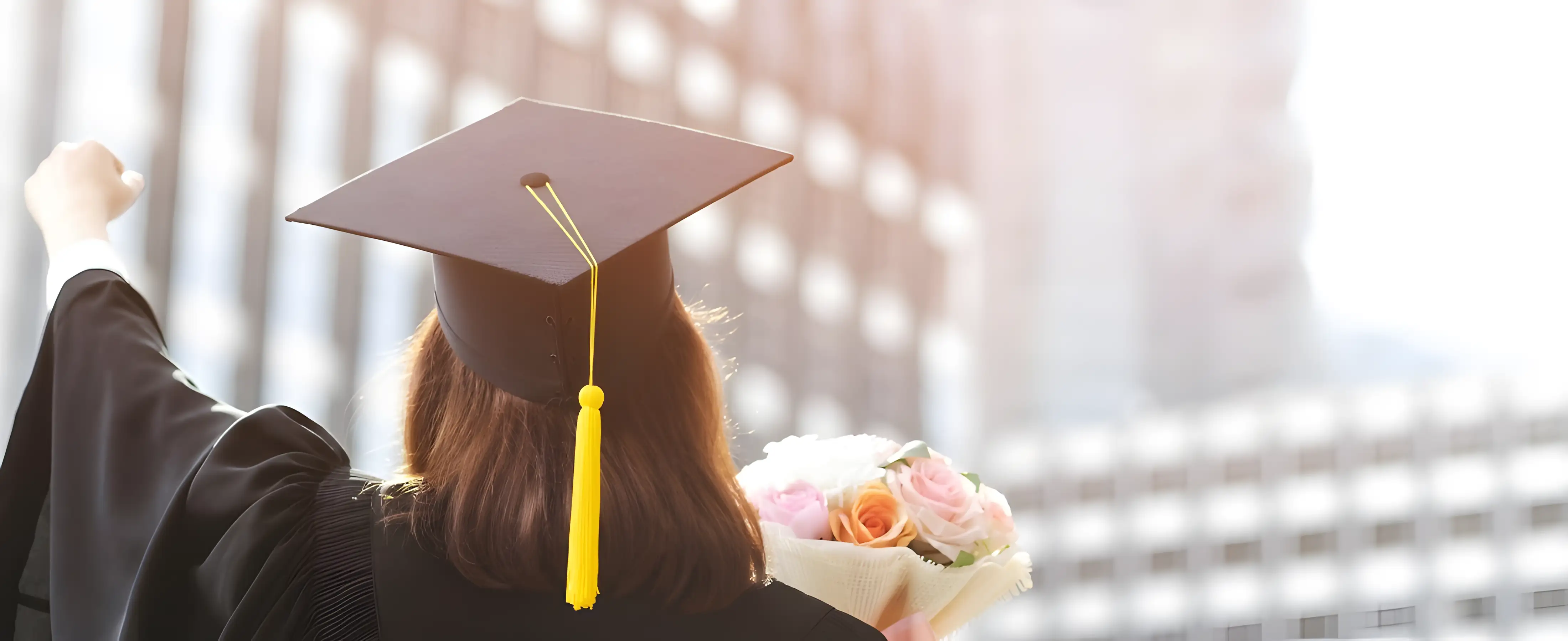 Obtén tu titulación<br />SIN COSTO